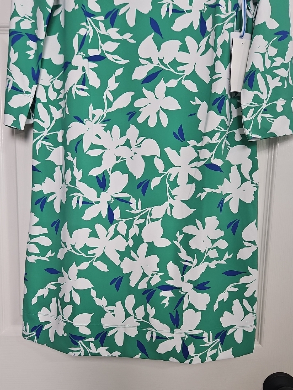 Southern Tide Leira 3/4 Sleeve UV Protection Shift Dress: Simply Green: Small - Picture 4 of 16